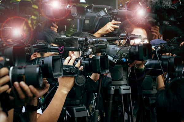Навроцкий побеждает на выборах в Польше после обработки 99,8% бюллетеней