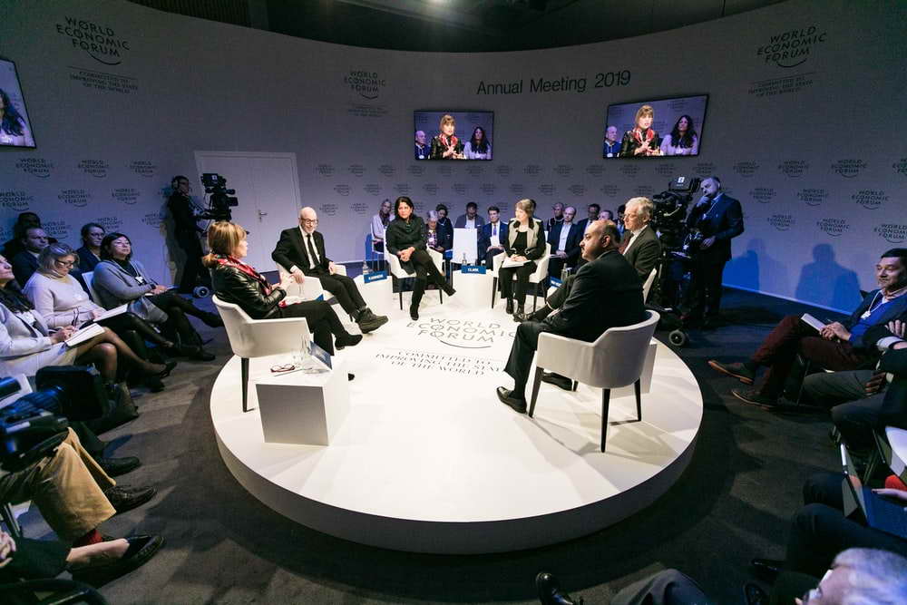 Минэкономразвития сохранило оценку роста экспорта СПГ из РФ на 2025 год